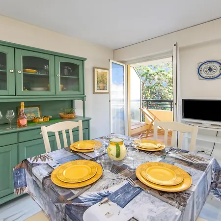 Lumineux Et Bien Equipe En Centre-ville Apartman *