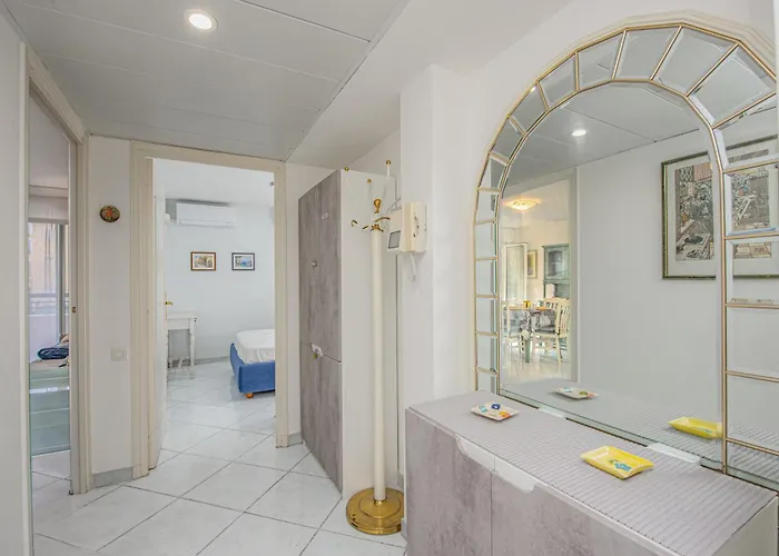 Apartmán Lumineux Et Bien Equipe En Centre-ville Menton