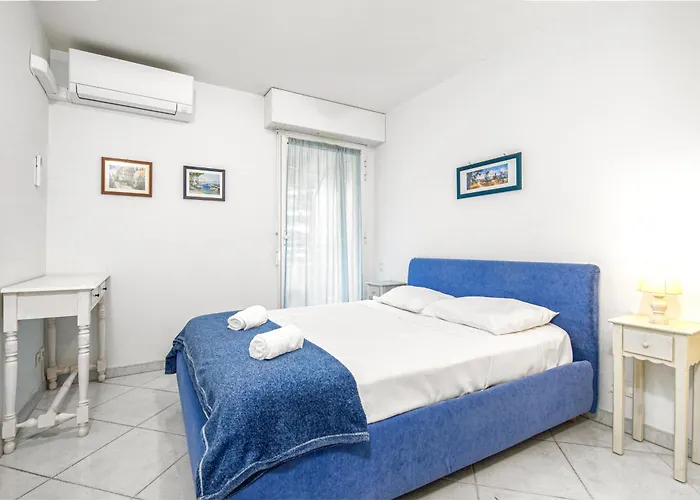 Lumineux Et Bien Equipe En Centre-ville Apartmán Menton