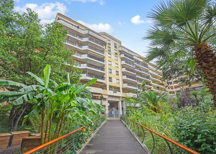 Lumineux Et Bien Equipe En Centre-ville