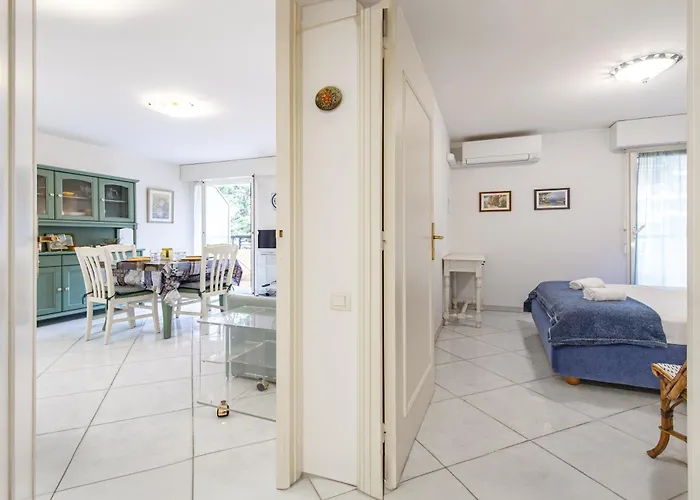 Lumineux Et Bien Equipe En Centre-ville