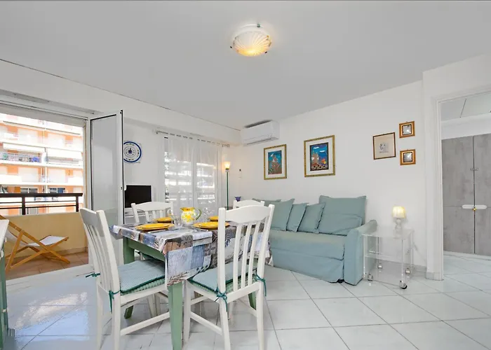 Apartmán Lumineux Et Bien Equipe En Centre-ville Menton