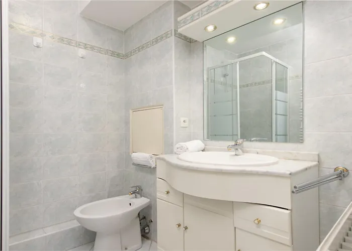 アパート Lumineux Et Bien Equipe En Centre-ville *